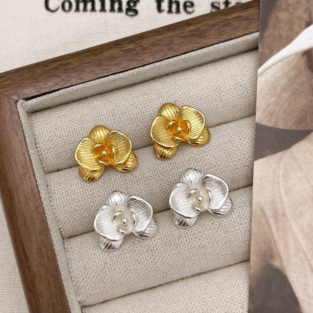 Elegant Retro Flower Fashionable Earrings