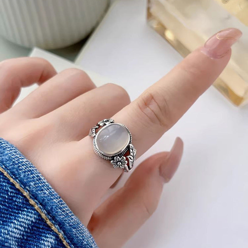 White Chalcedony Vintage Ring Versatile Personality