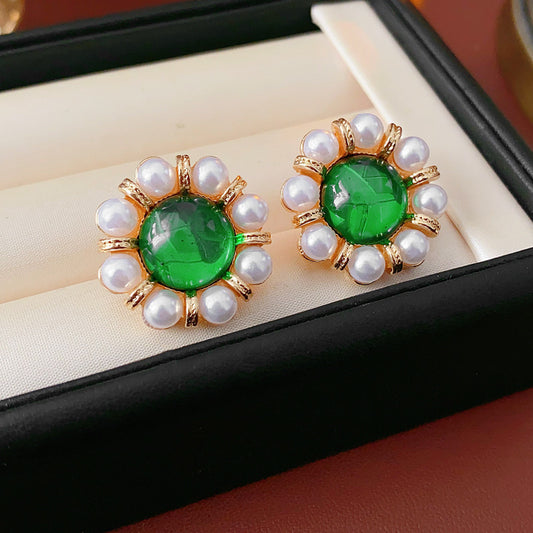 Real Gold Electroplated Silver Needle Multi-wear Pearl Stud Earrings Retro And Fashion All-matching Earrings Light Luxury High Sense Graceful Earrings