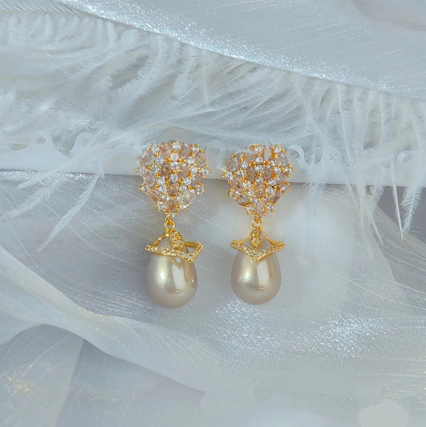 Pearl Bow Stud Earrings Women's High Sense