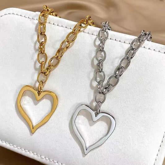 Heart Stainless Steel Vintage Exaggerating Heart-shapaed Necklace