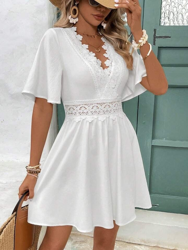 Women's Fashion Lace Splicing Pullover V-neck Short Sleeve Dress
