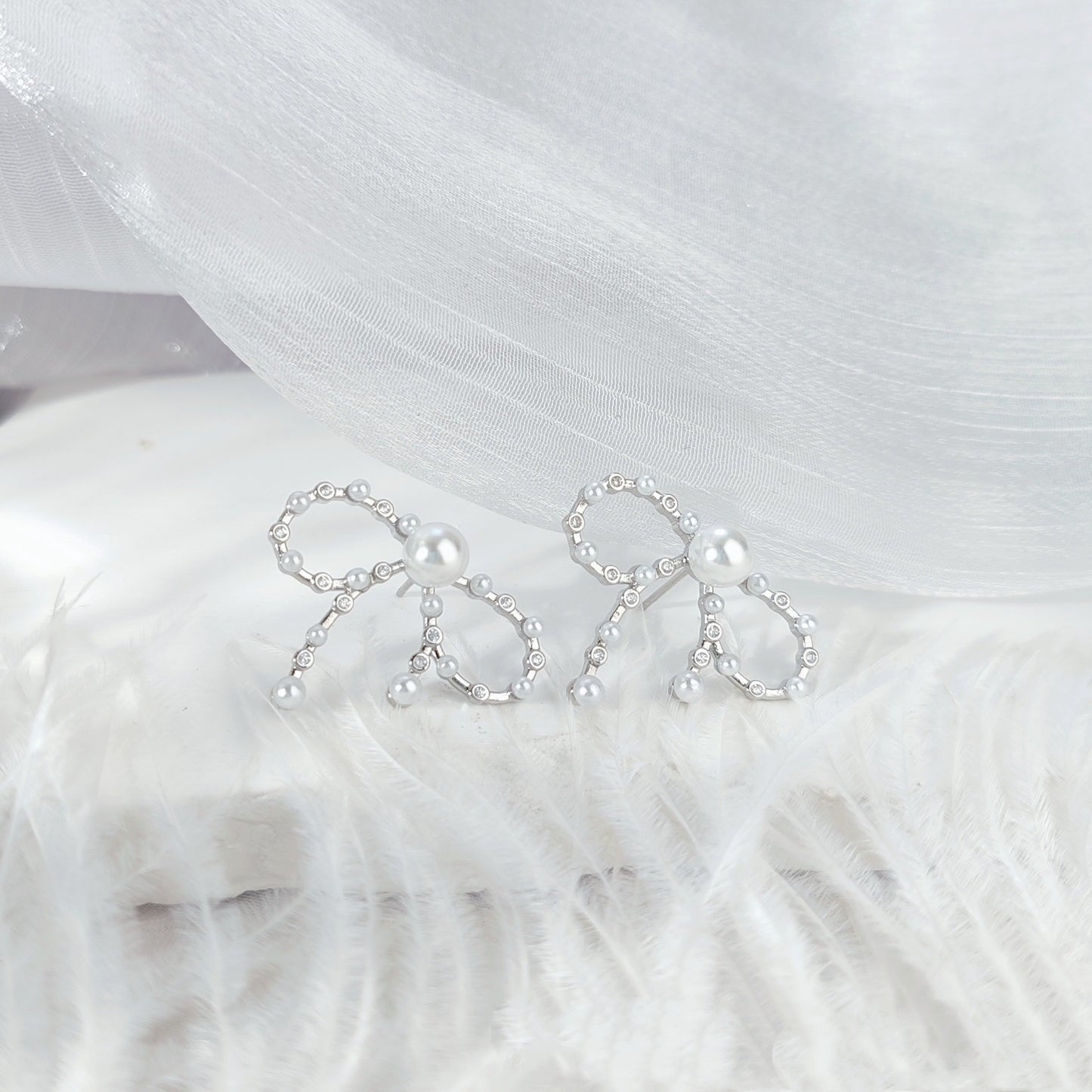 Pearl Bow Stud Earrings Women's High Sense
